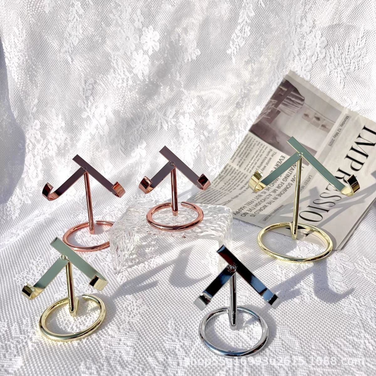 Crystal Original Stone Ore Standard Metal Base Ore Wonder Stone Jade Stand Crystal Cluster Fossil Amethyst Love Display Stand