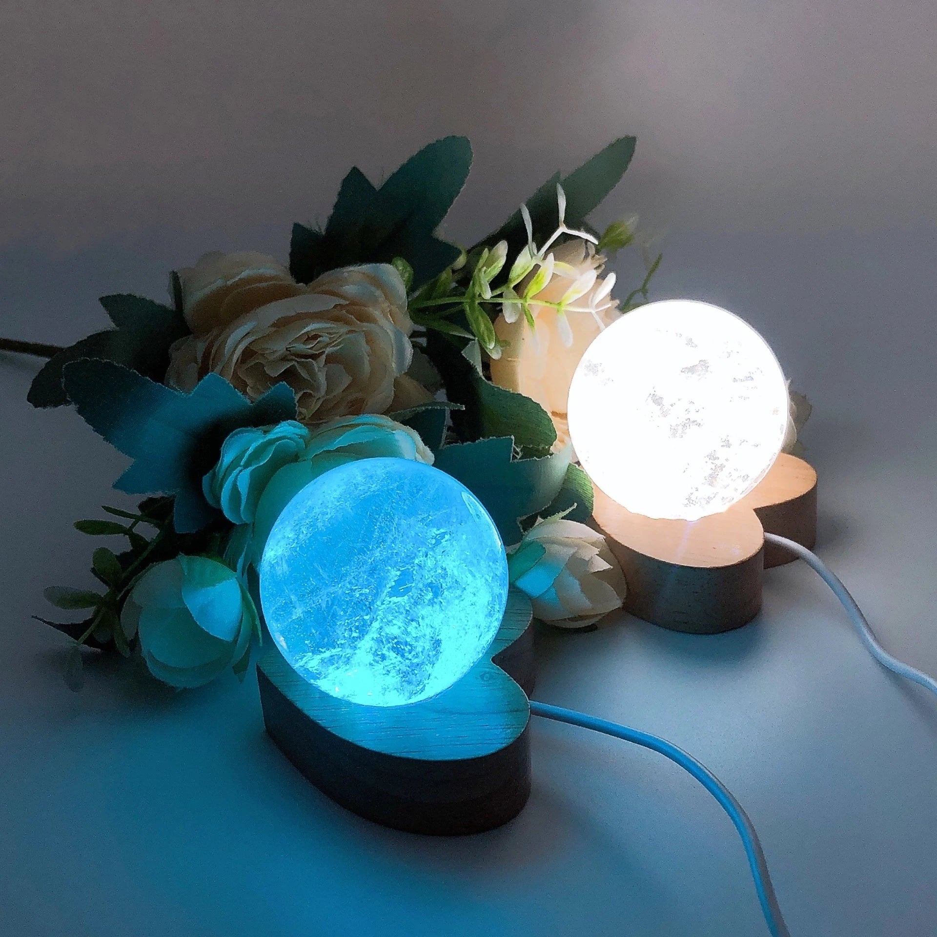 Heart Shape Wooden LED Light Display Base Crystal Sphere Stand Ball Holder Night Lamp Rotating Stand Home Decor Christmas