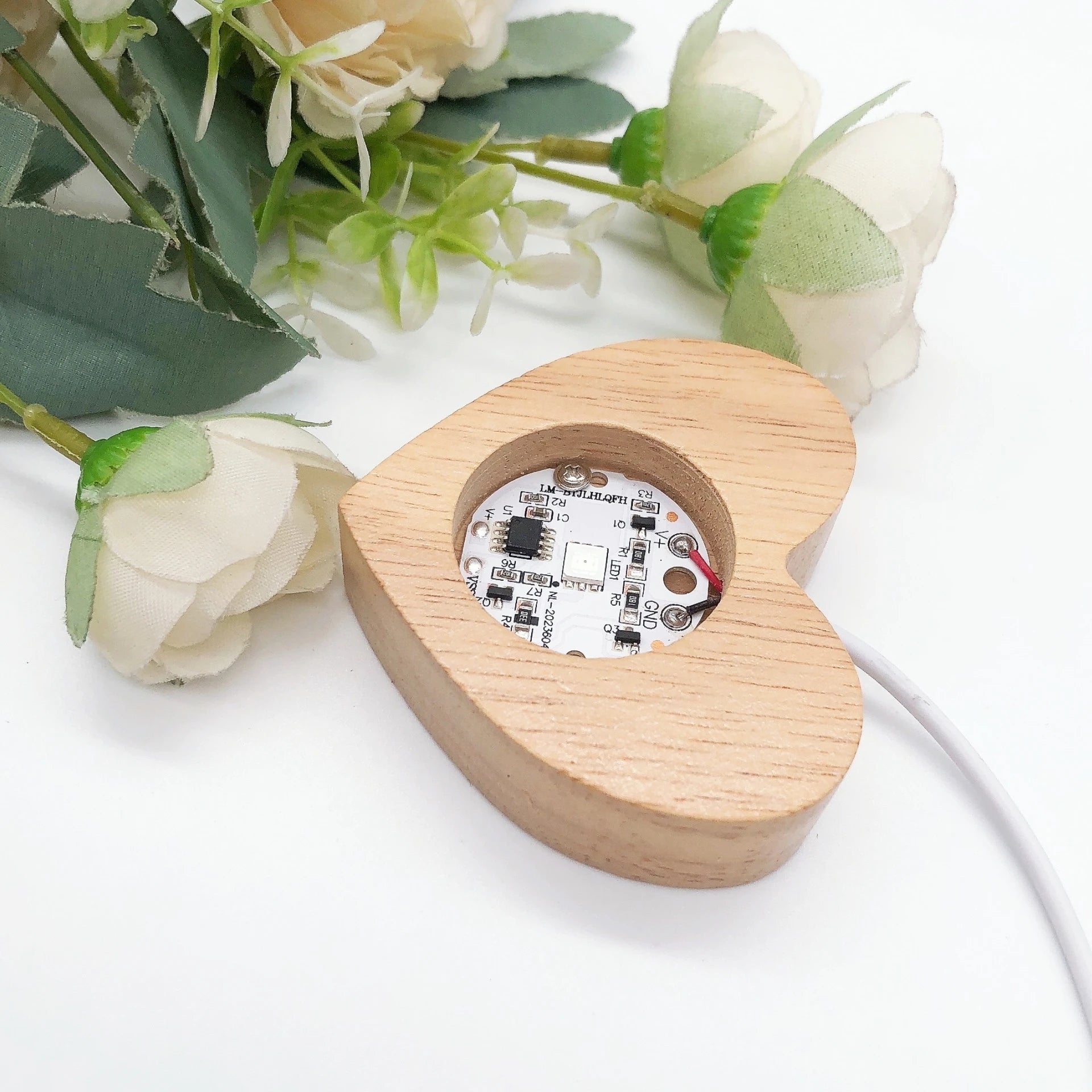 Heart Shape Wooden LED Light Display Base Crystal Sphere Stand Ball Holder Night Lamp Rotating Stand Home Decor Christmas