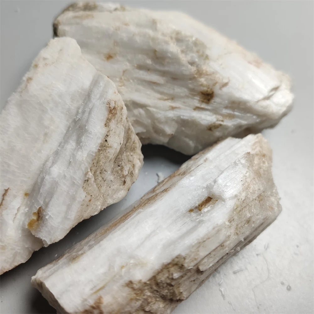 Natural Wollastonite Threadiness Raw Stone Teaching Mineral Specimen Industrial Raw Materials Collection Home Decoration Stone