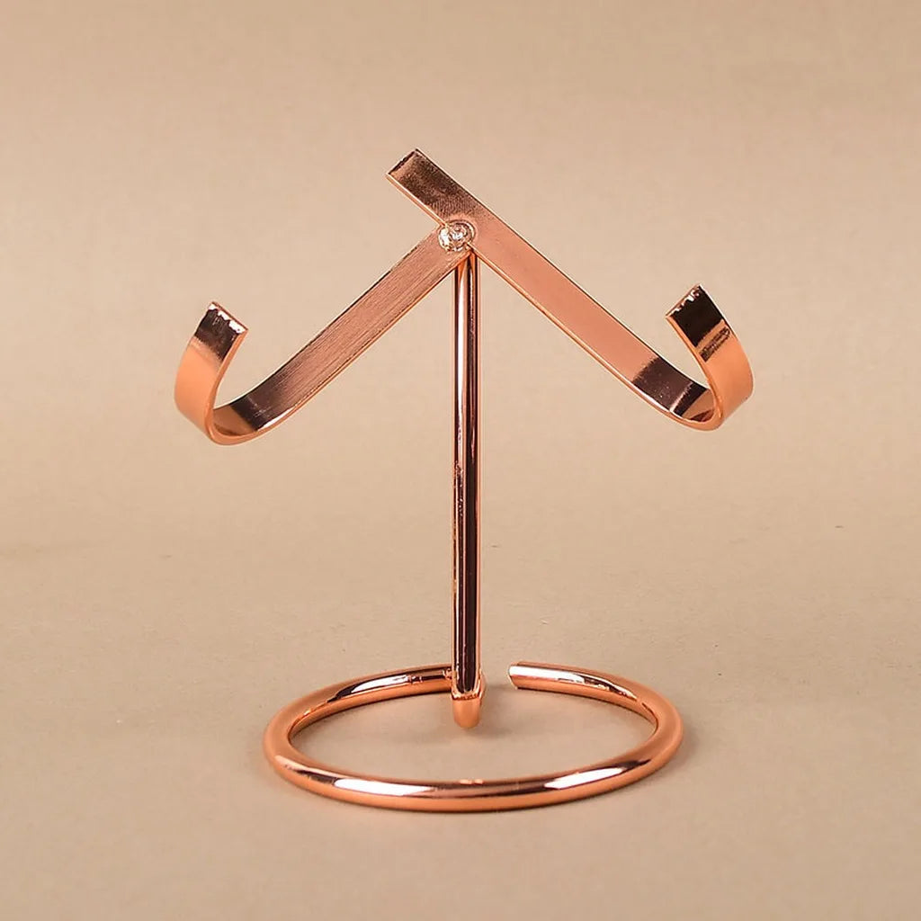 Crystal Display Stand Modern Mineral Display Shelf Decorative Shelves For Minerals Versatile Heart-Shaped Crystal Stand