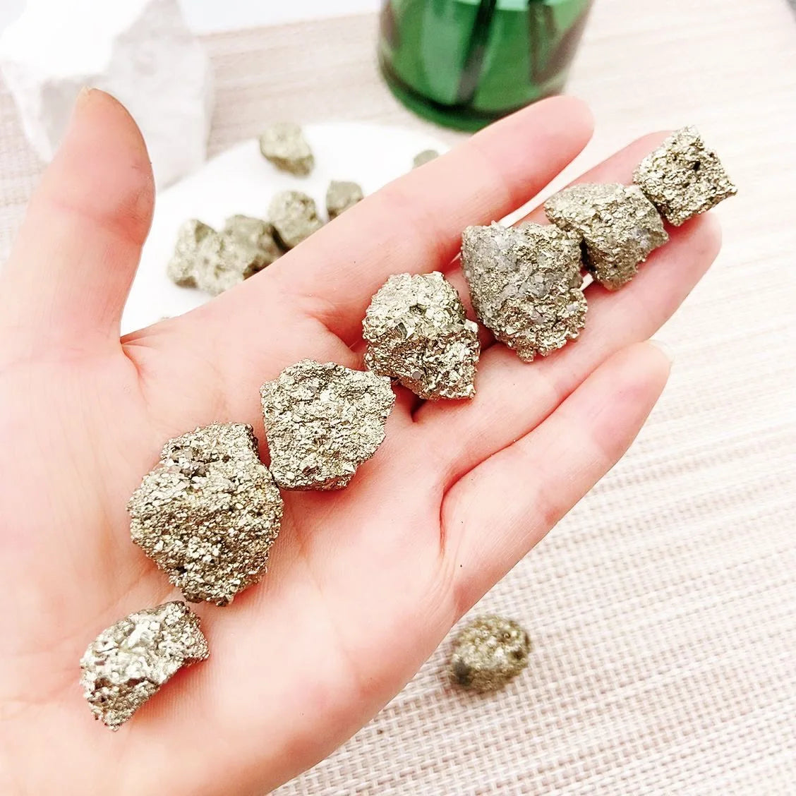 Natural Stones Pyrite Crystal Cluster Irregular Stone Rock Mineral Sample Energy Home Decoration Raw Mineral Decoratio