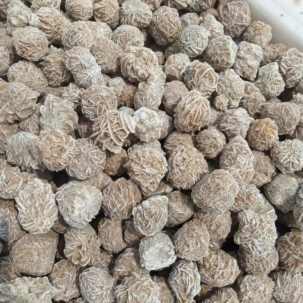 Natural Mineral  Desert Rose Mineral Energy Stone Home Stone Decoration Raw Stone Collection Teaching Specimens