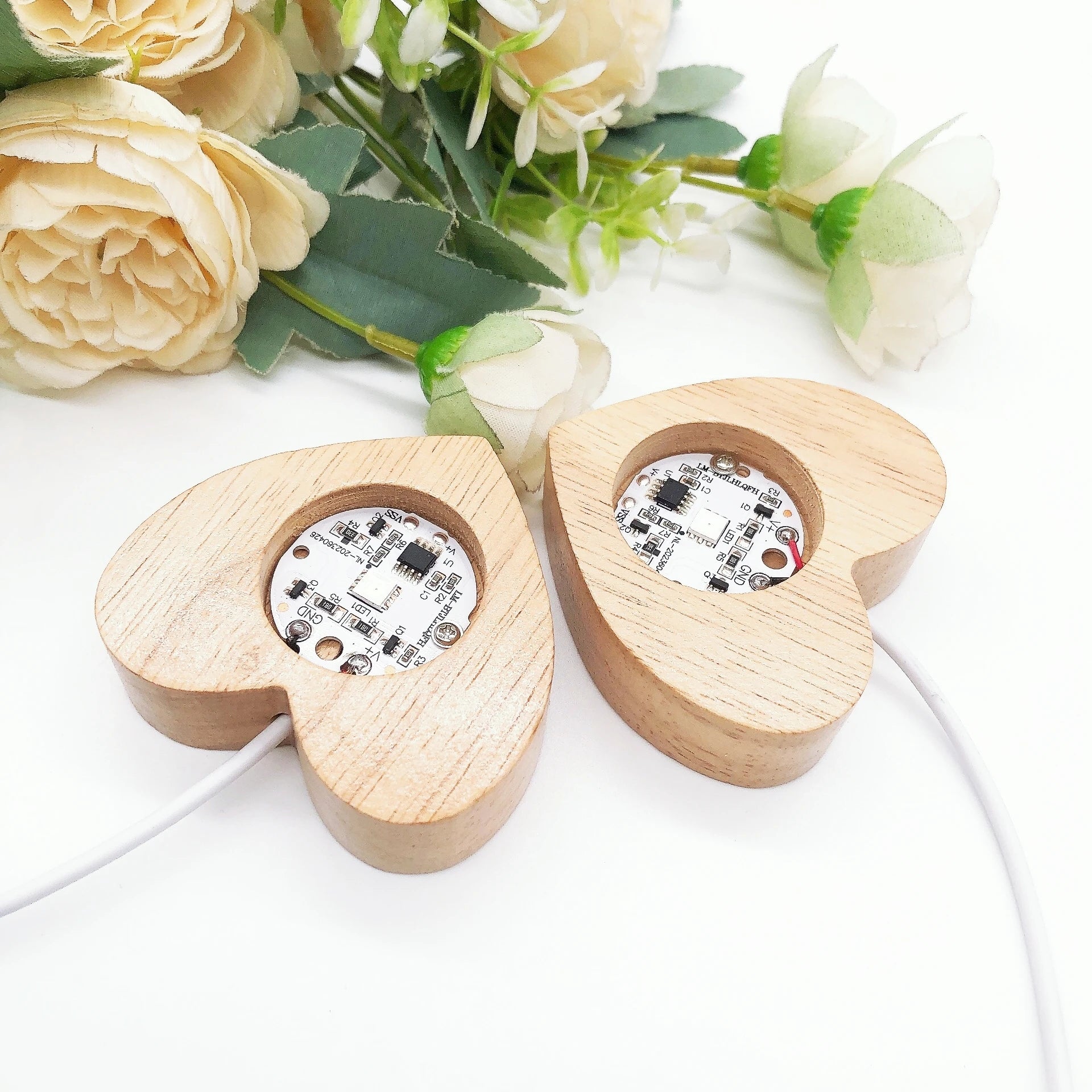 Heart Shape Wooden LED Light Display Base Crystal Sphere Stand Ball Holder Night Lamp Rotating Stand Home Decor Christmas