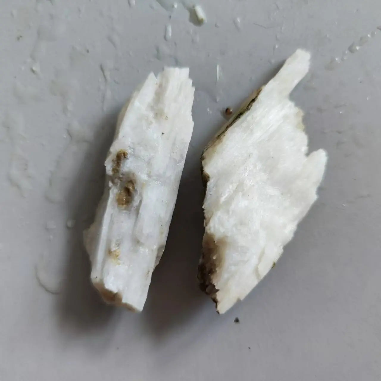 Natural Wollastonite Threadiness Raw Stone Teaching Mineral Specimen Industrial Raw Materials Collection Home Decoration Stone