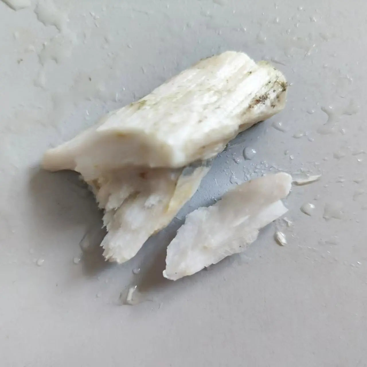 Natural Wollastonite Threadiness Raw Stone Teaching Mineral Specimen Industrial Raw Materials Collection Home Decoration Stone