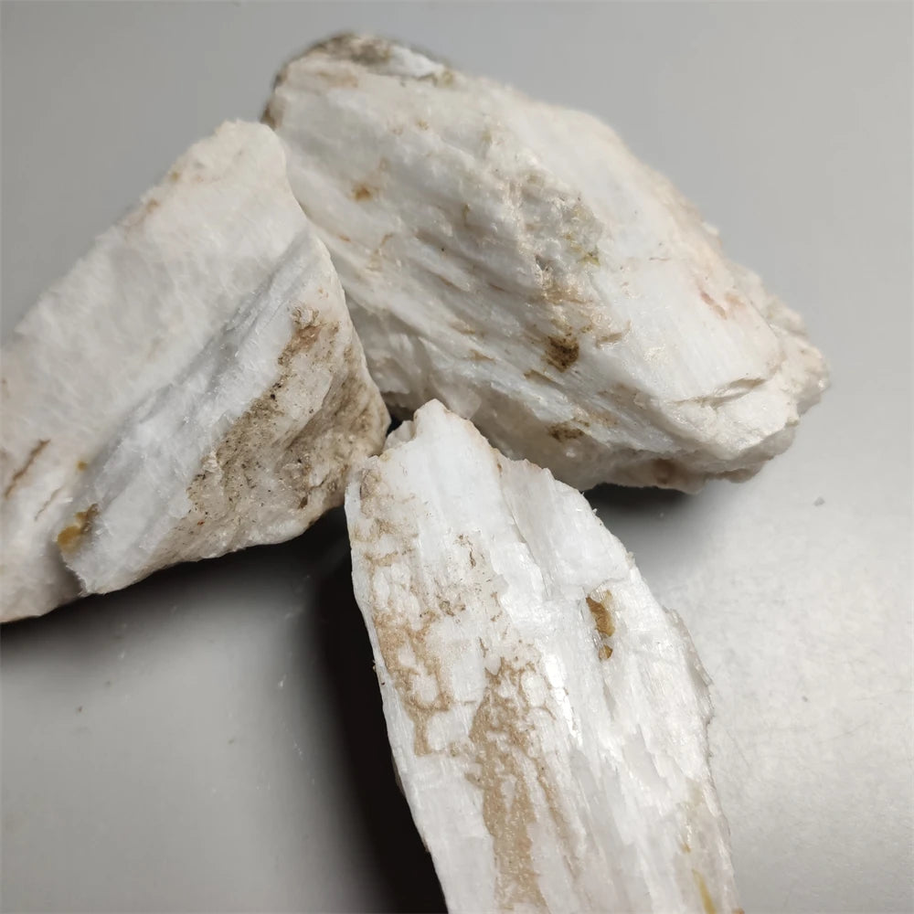 Natural Wollastonite Threadiness Raw Stone Teaching Mineral Specimen Industrial Raw Materials Collection Home Decoration Stone